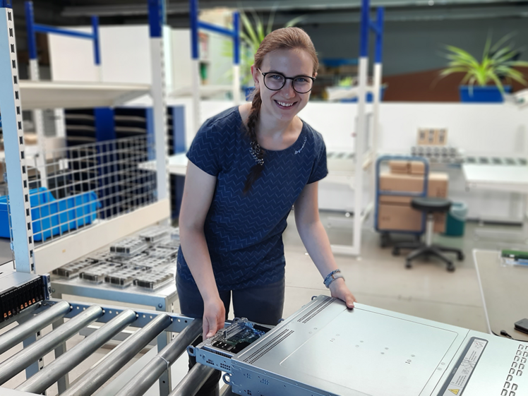 MEGWARE supports genialsozial