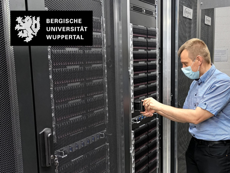New supercomputer for the University of Wuppertal